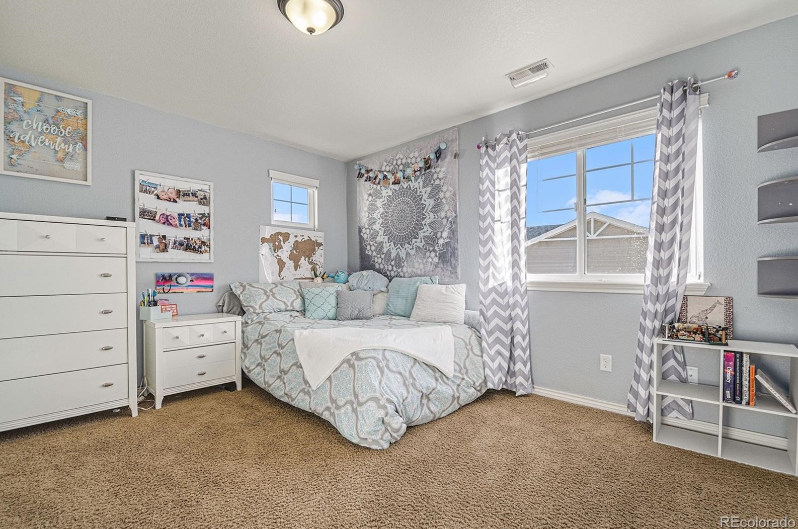 17527 78th Dr, Arvada CO  80007-7981 exterior