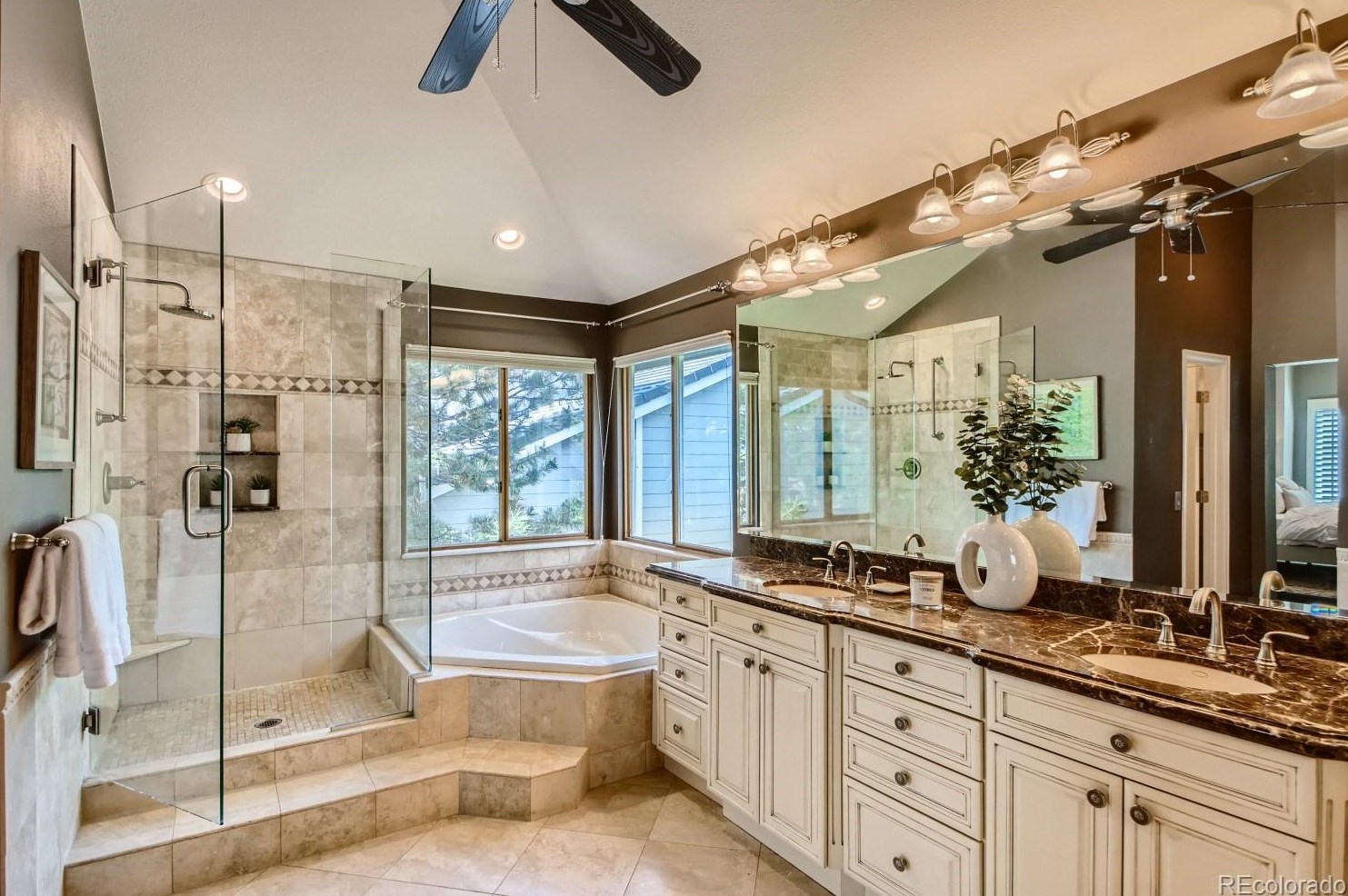 2201 Wynterbrook Dr, Littleton CO 80126-4210 exterior