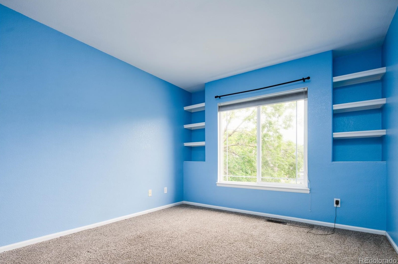 9046 Sanderling Way, Littleton CO 80126-5270 exterior