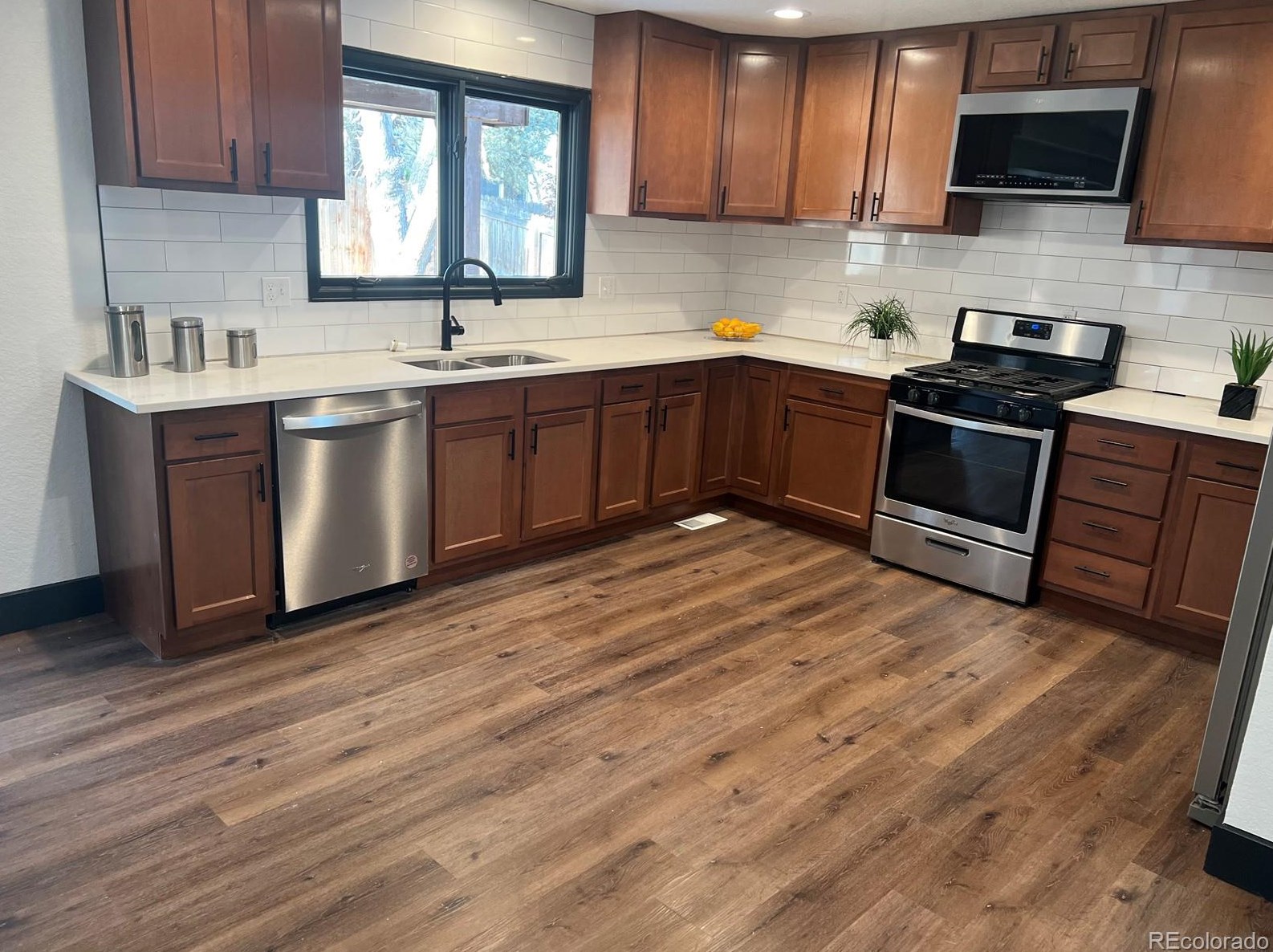 8049 Sweet Water Rd, Littleton CO  80124-3035 exterior