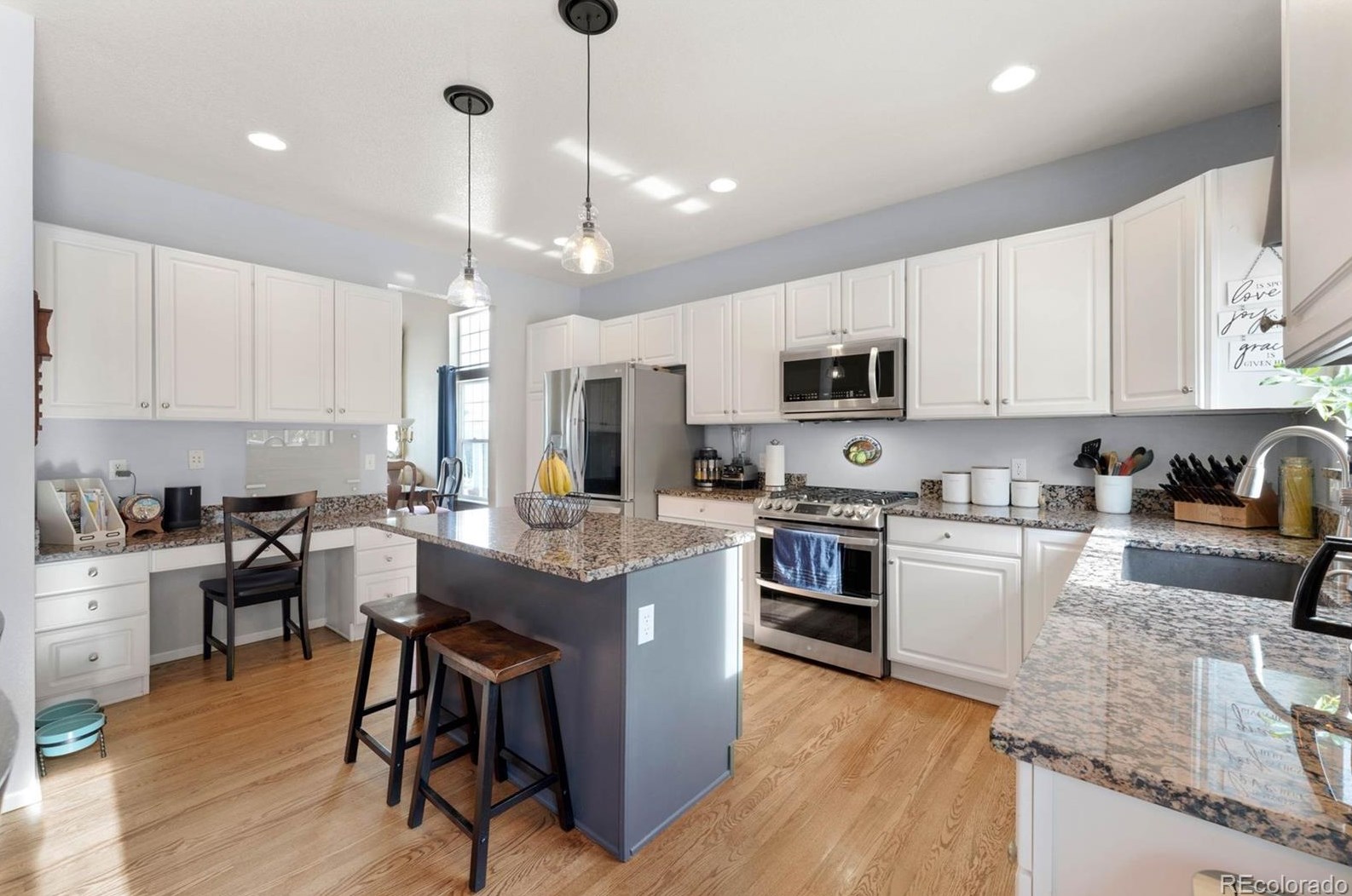 792 Deer Clover Way, Castle Rock CO  80108-8205 exterior