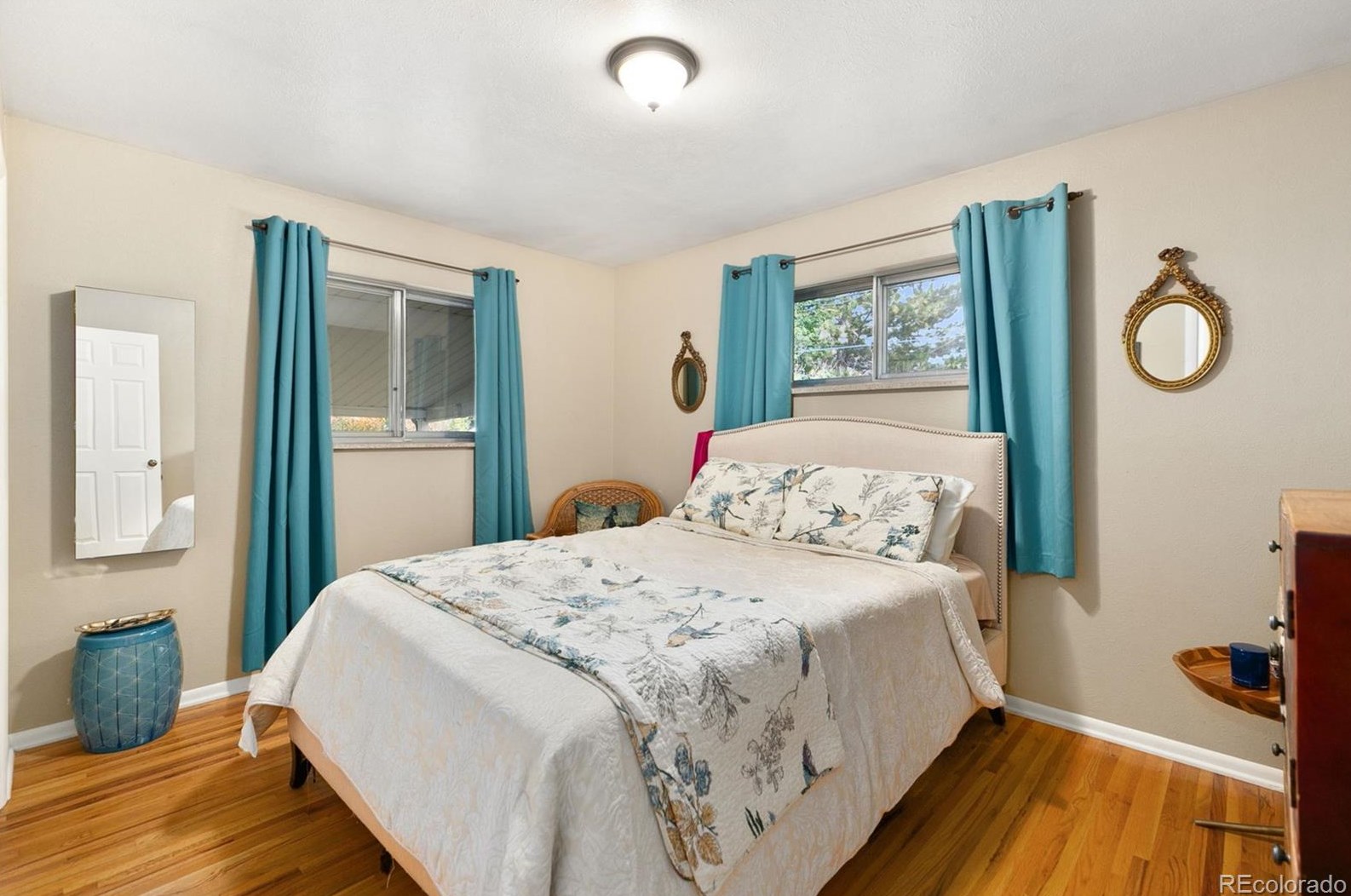 5844 Parfet St, Arvada CO  80004-4747 exterior