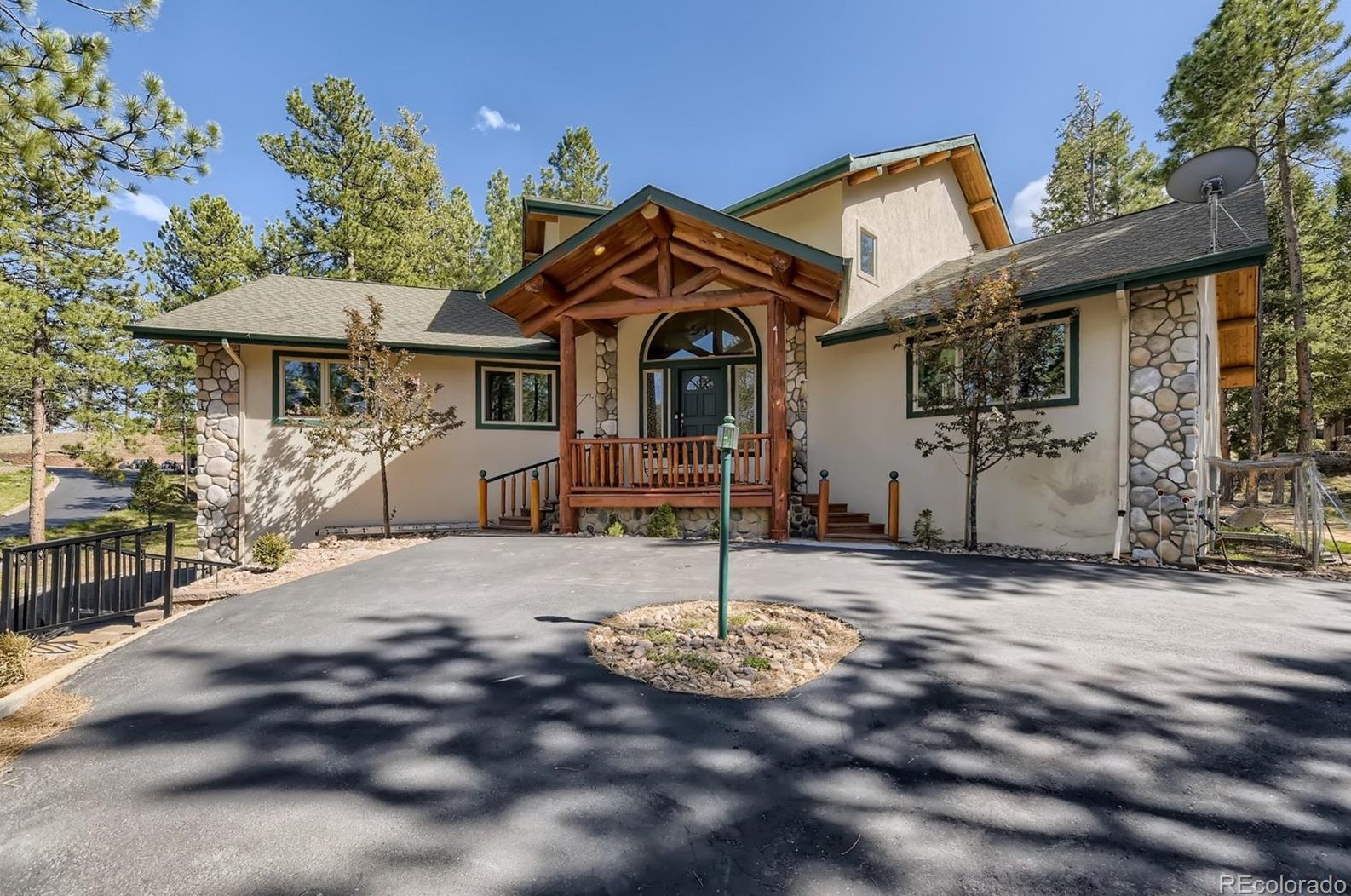 4286 Cheyenne Dr, Palmer Lake, CO 80118-8933