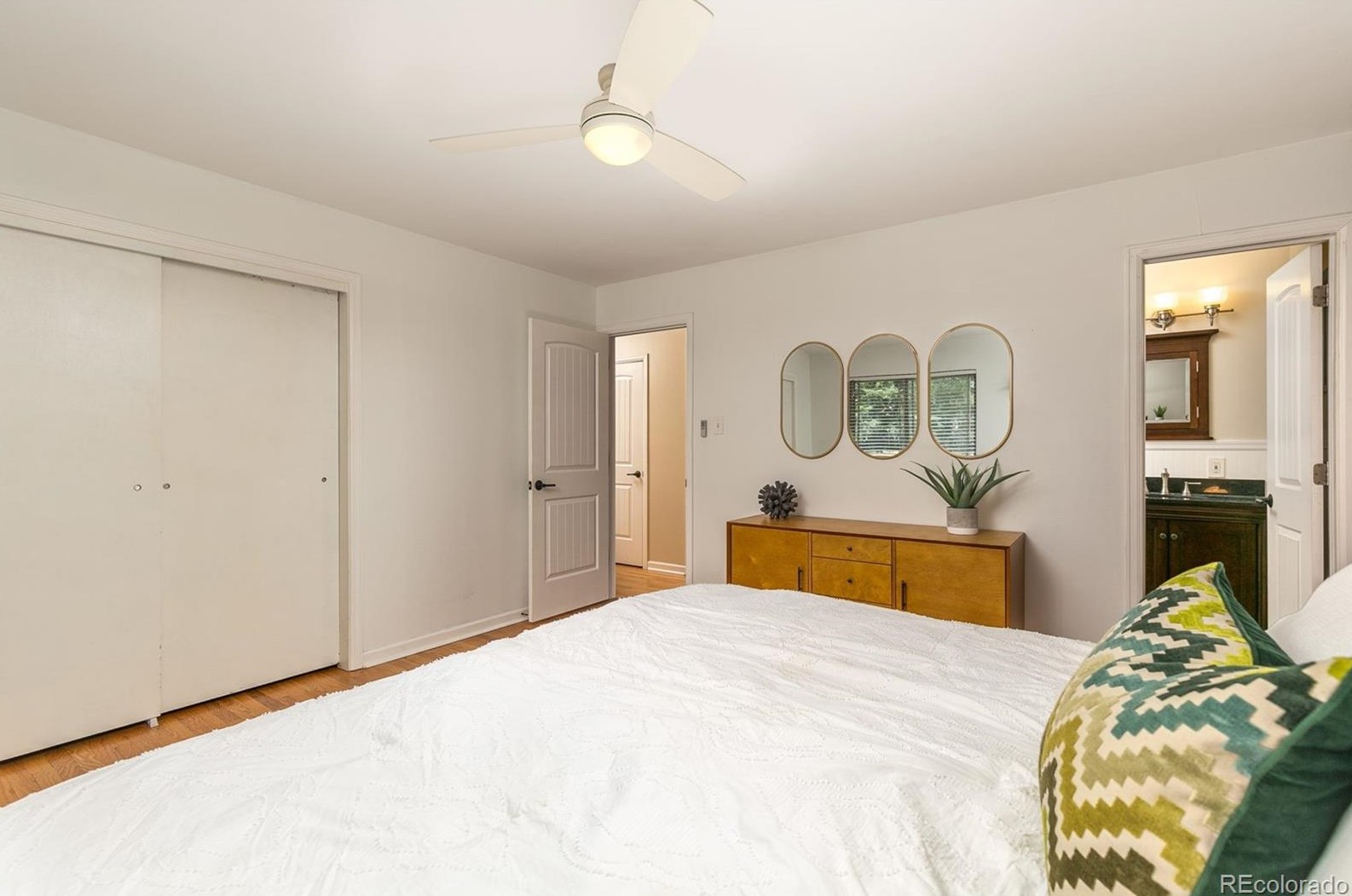 6338 Acoma St, Littleton CO 80120-3409 exterior