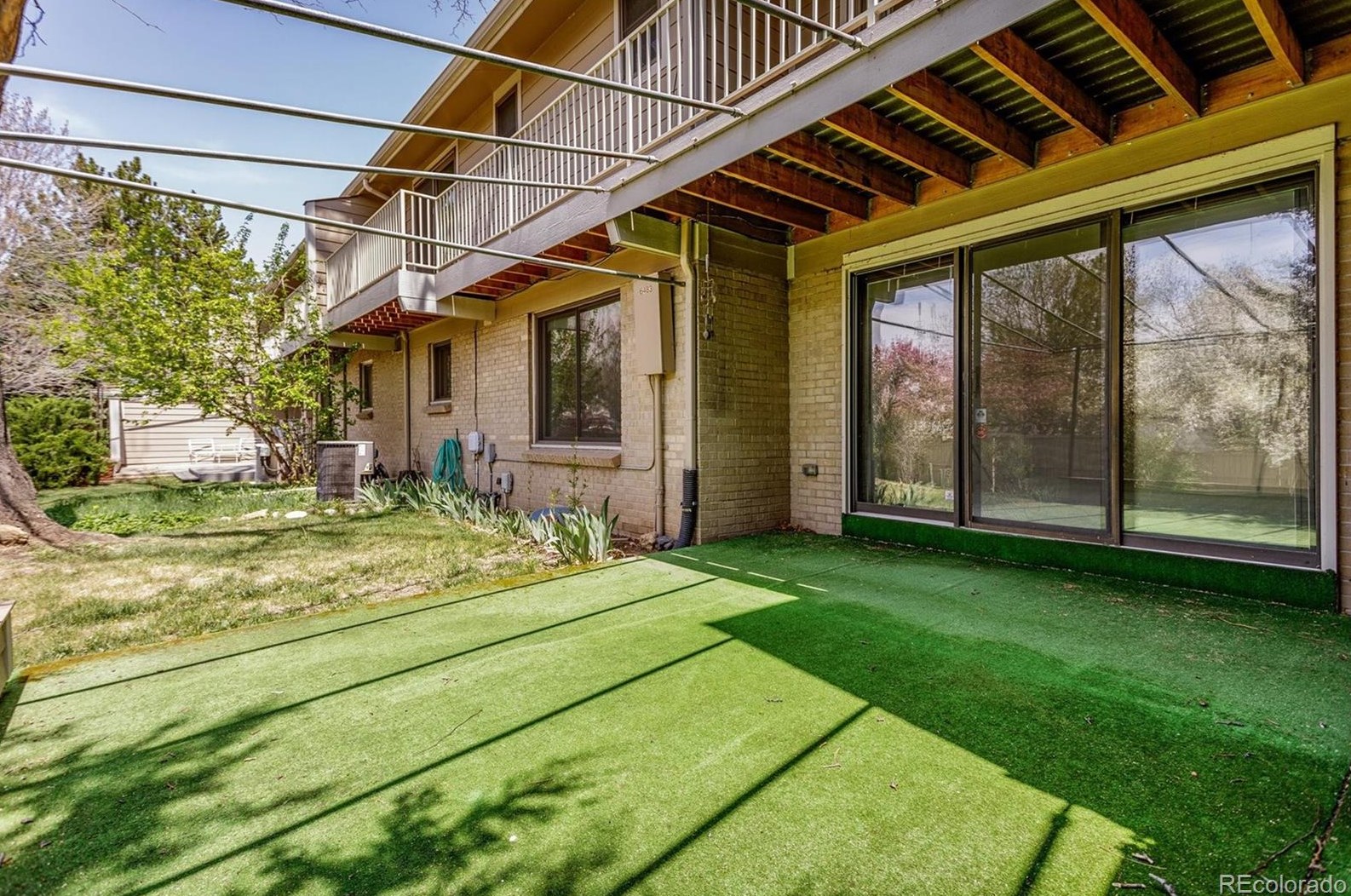 6483 Sycamore St, Littleton CO 80120-3036 exterior