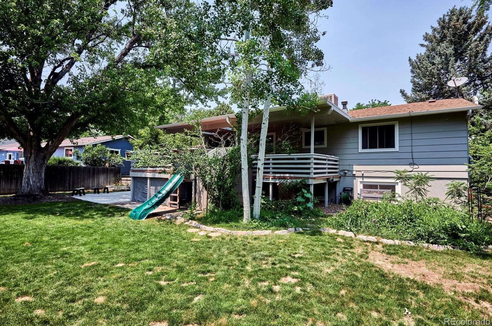 1084 Fremont Cir, Littleton CO 80122-1465 exterior