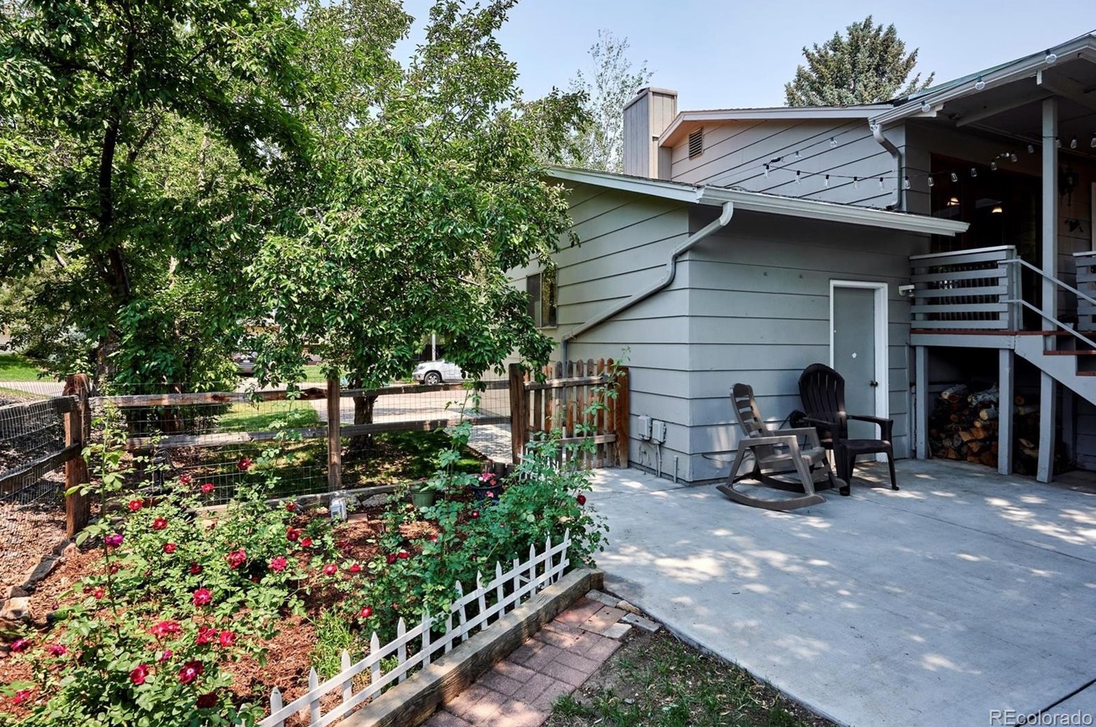 1084 Fremont Cir, Littleton CO 80122-1465 exterior