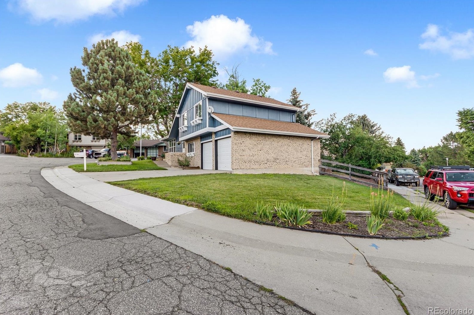 9007 77th Pl, Arvada CO  80005-4304 exterior