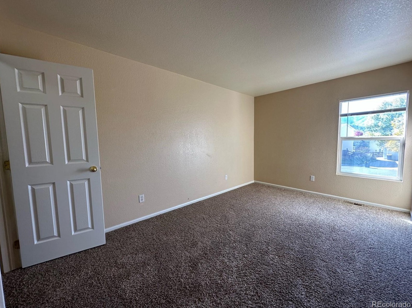 7664 Brown Bear Ct, Littleton CO  80125-8848 exterior