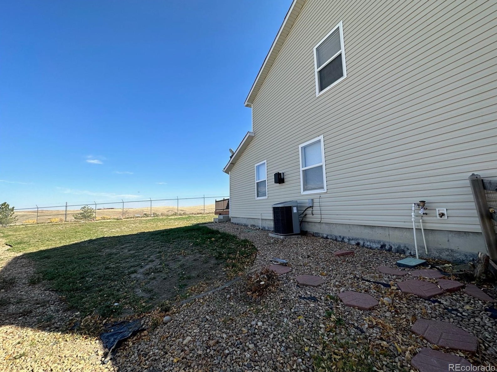 7664 Brown Bear Ct, Littleton CO  80125-8848 exterior