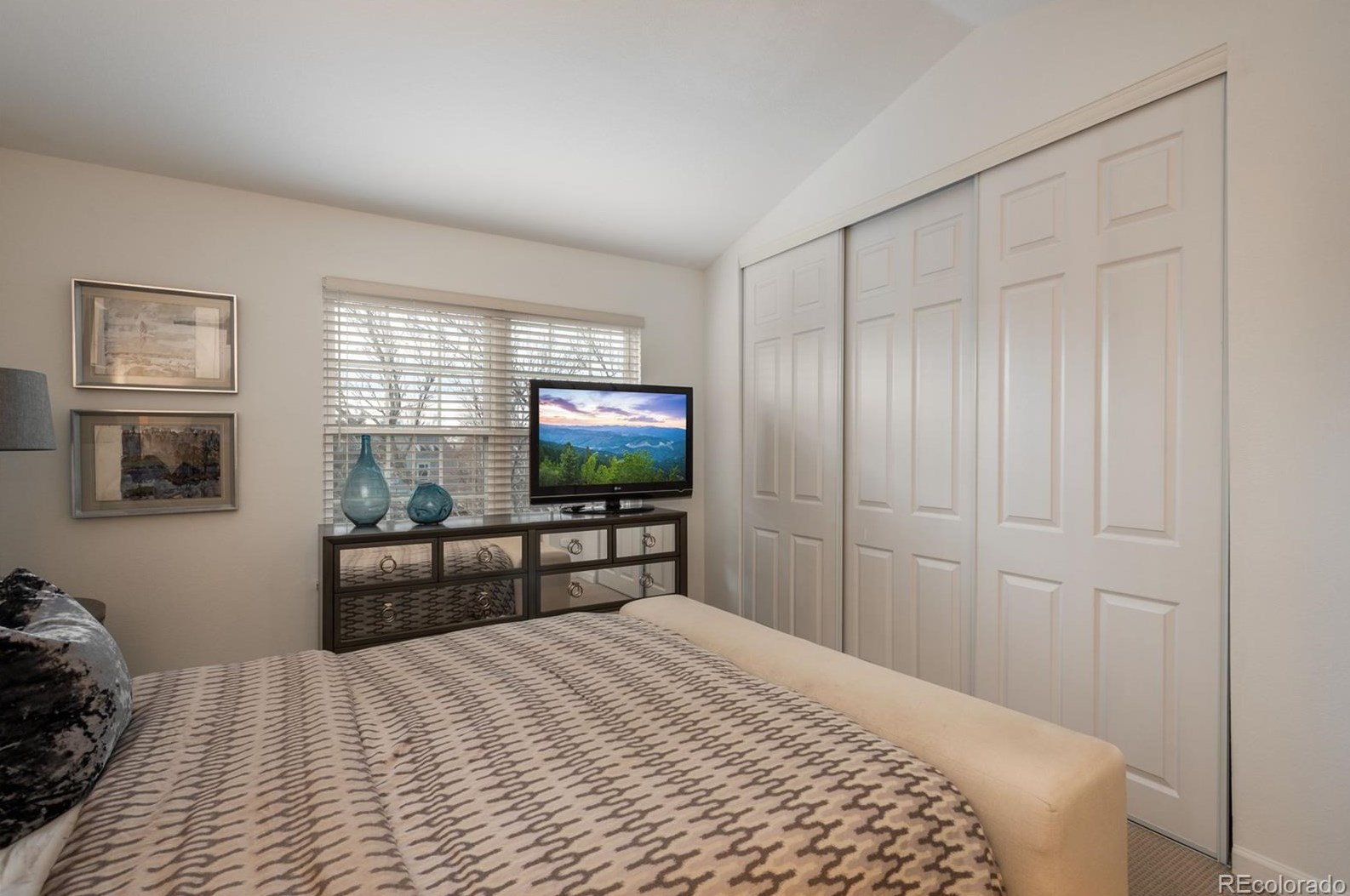 8066 Columbine Ct, Littleton CO  80122-3420 exterior