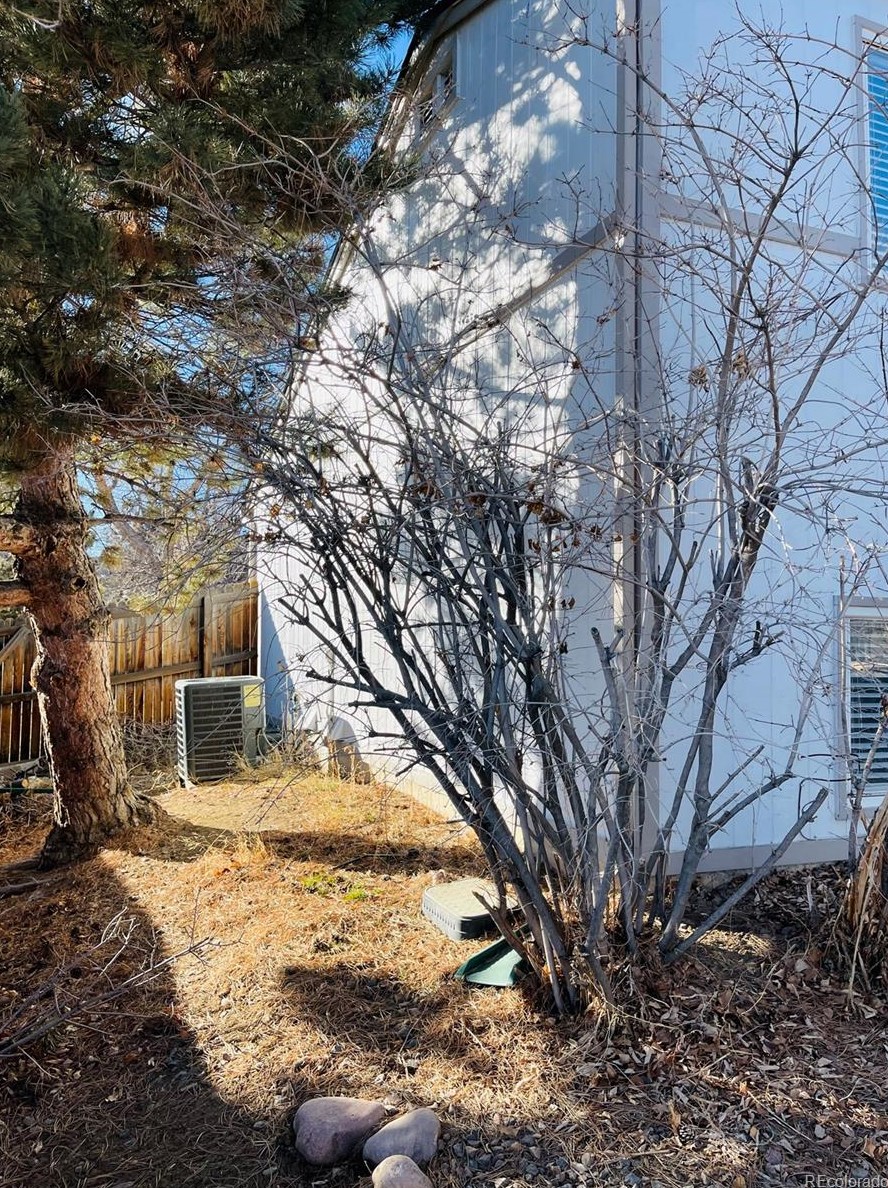 5590 Youngfield St, Littleton CO 80127-5211 exterior