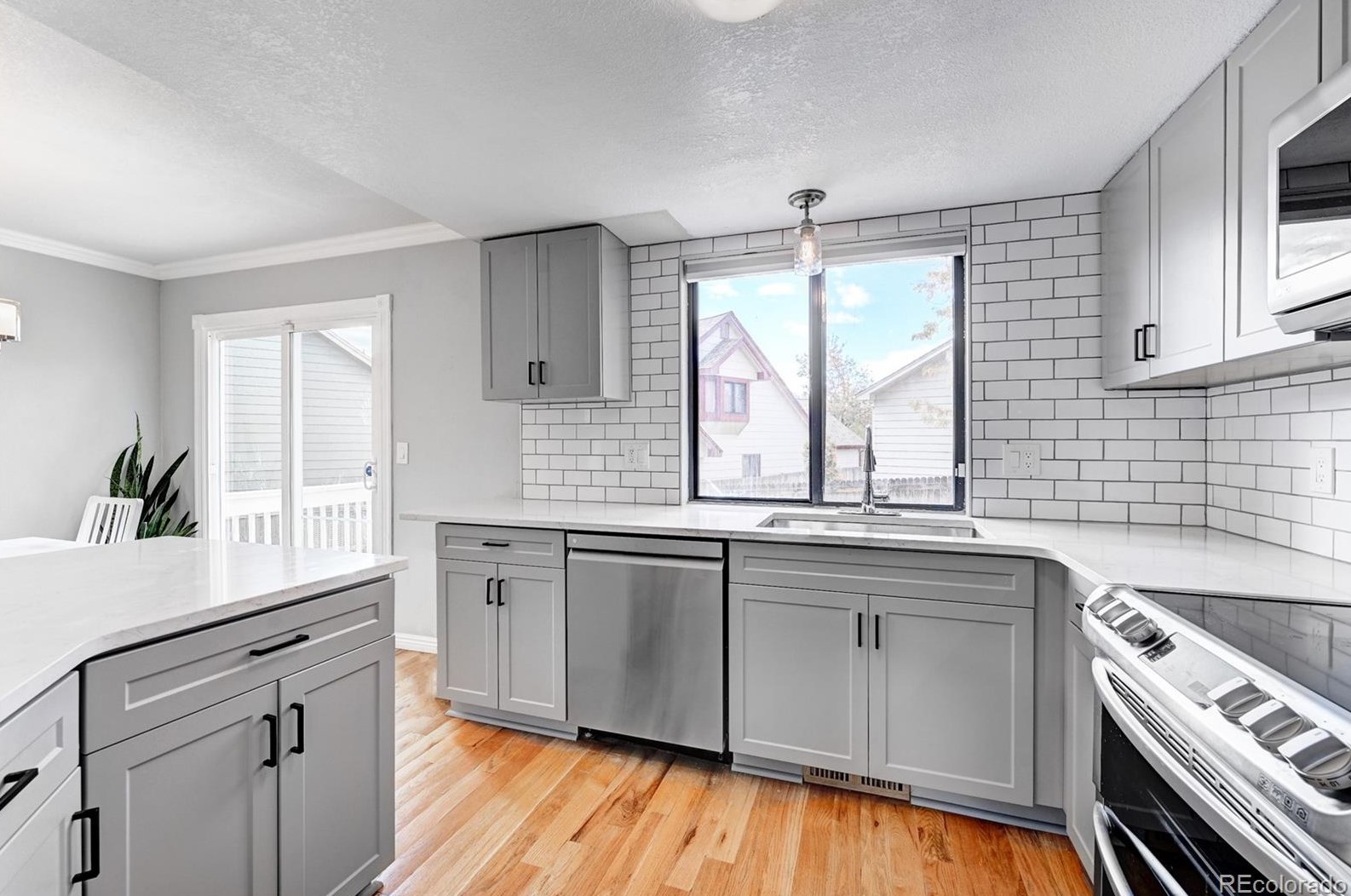 10472 82 Ave, Arvada CO  80005-4741 exterior