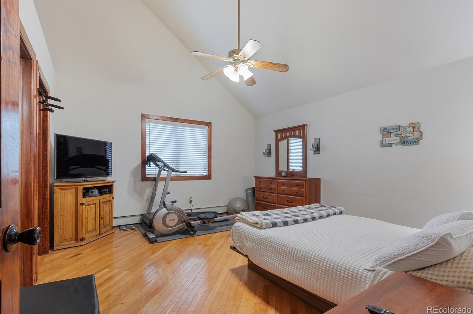 83 Ldg Pole Dr, Arvada CO  80422-8948 exterior