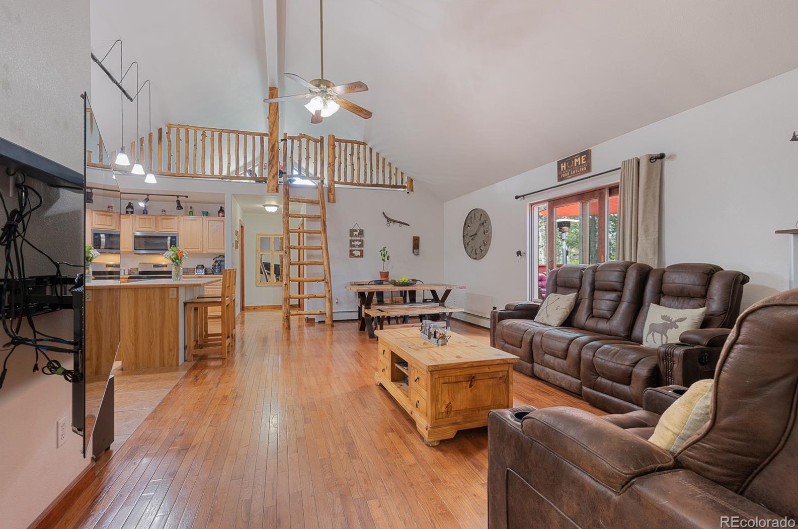 83 Ldg Pole Dr, Arvada CO  80422-8948 exterior