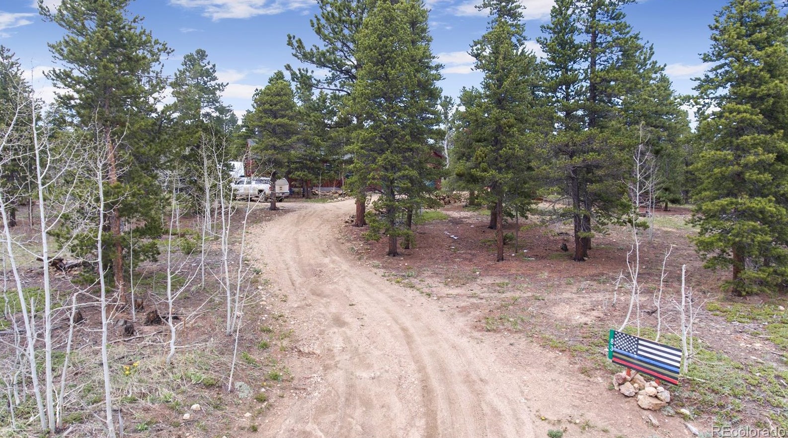 83 Ldg Pole Dr, Arvada CO  80422-8948 exterior