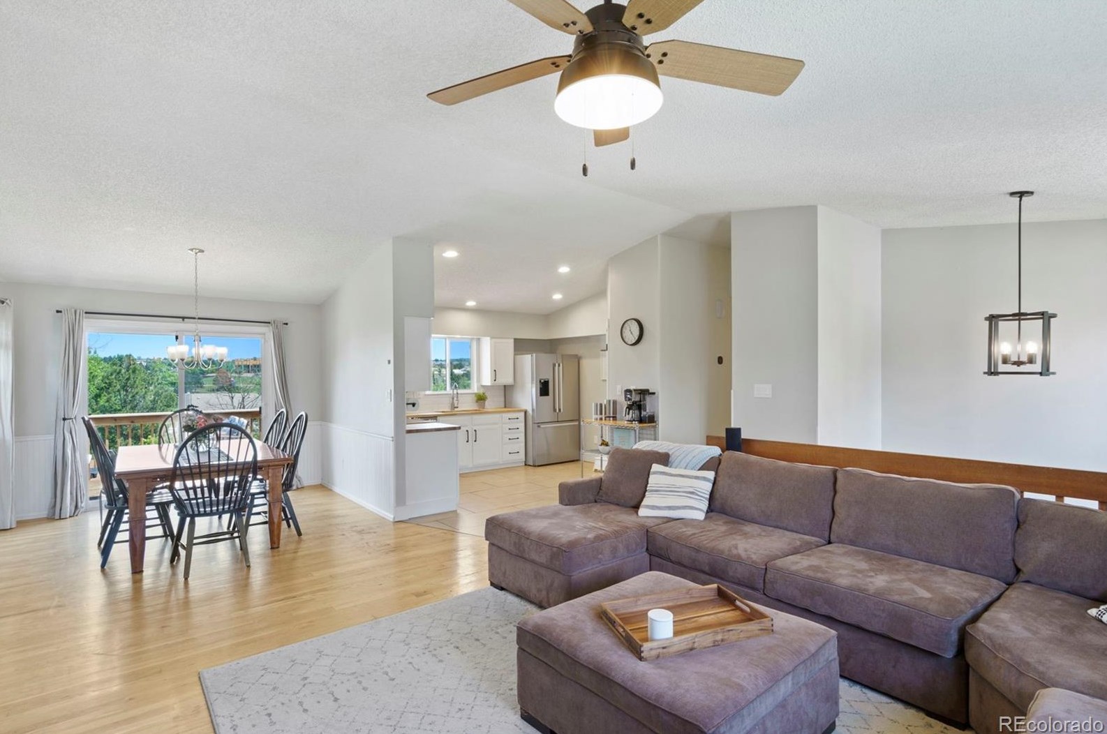 3060 Rhapsody Dr, Colorado Springs CO 80920-4047 exterior