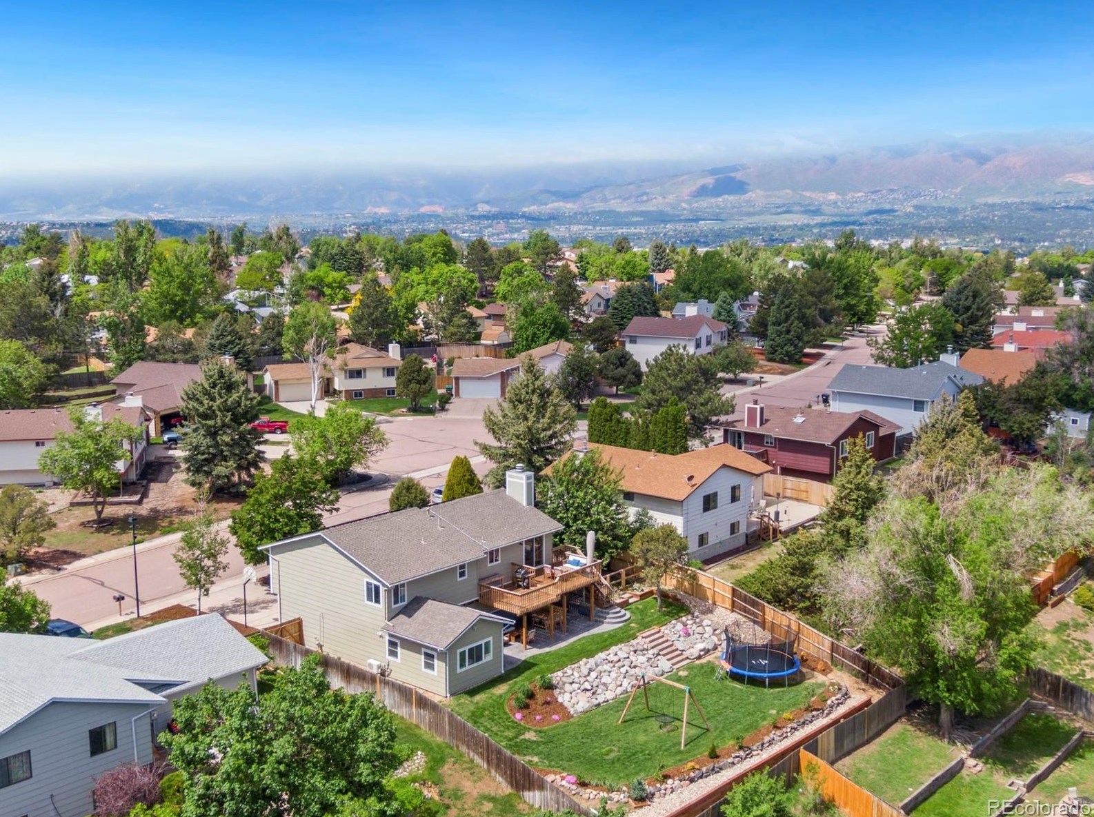 3060 Rhapsody Dr, Colorado Springs CO 80920-4047 exterior