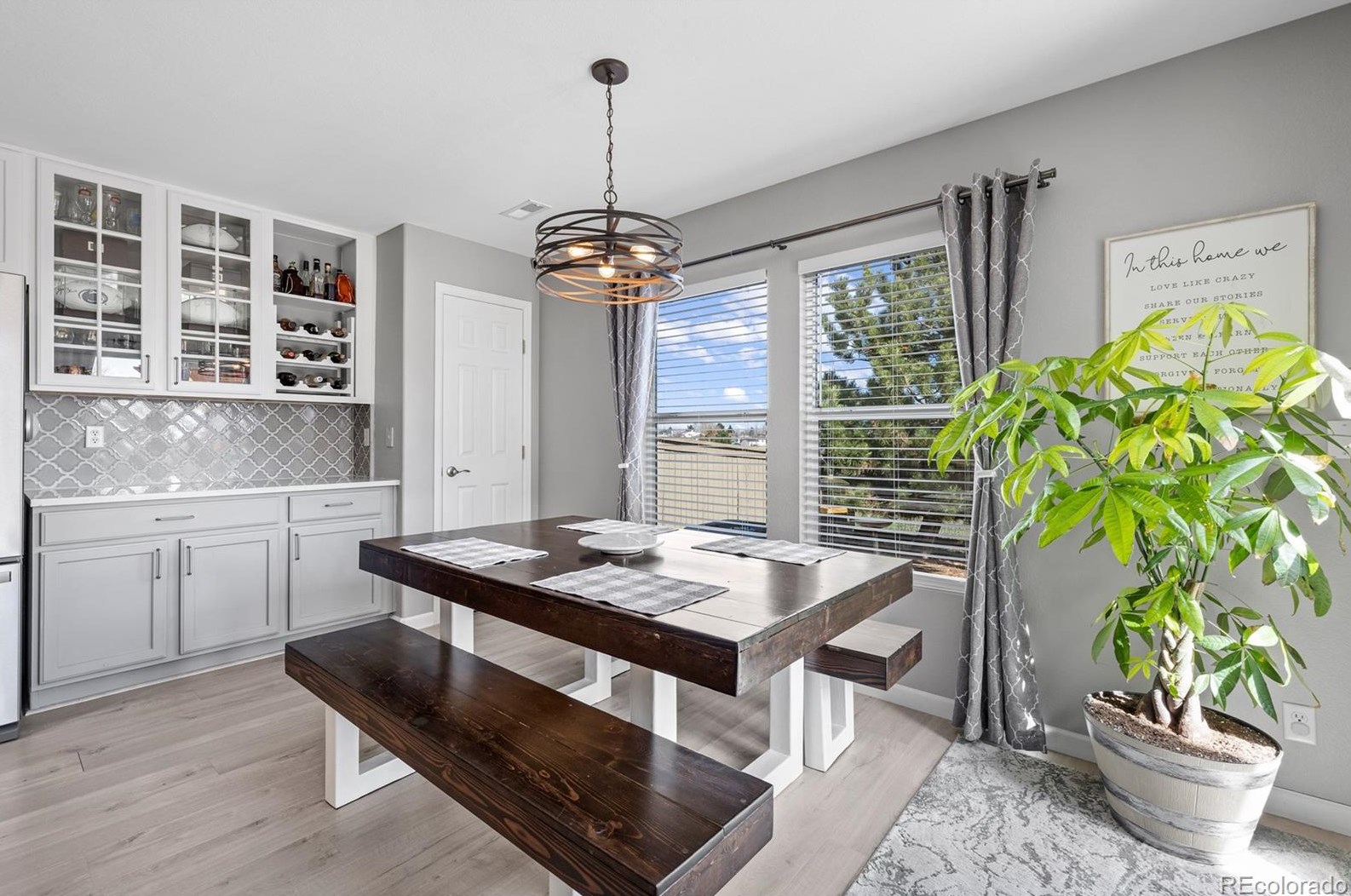 6057 Wescroft Ave, Castle Rock CO  80104-5267 exterior