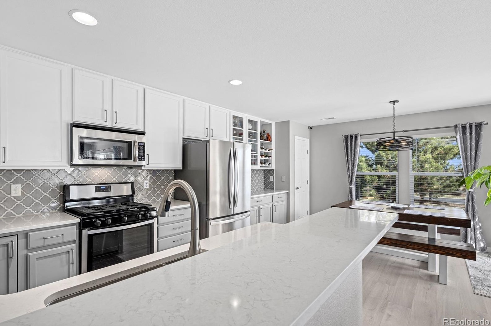 6057 Wescroft Ave, Castle Rock CO  80104-5267 exterior