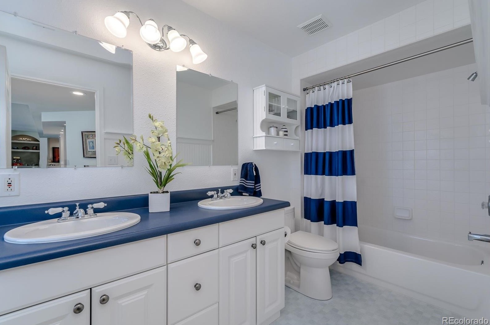 1235 Lawn Lk Trl, Colorado Springs CO 80921-3651 exterior