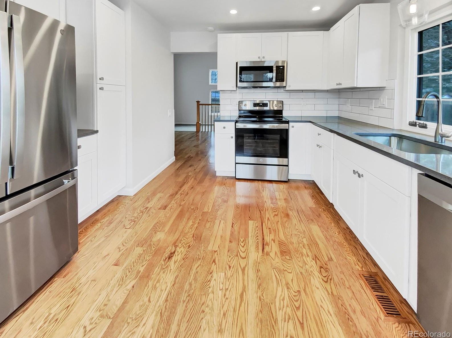 8164 Carr Cir, Arvada CO  80005-2417 exterior