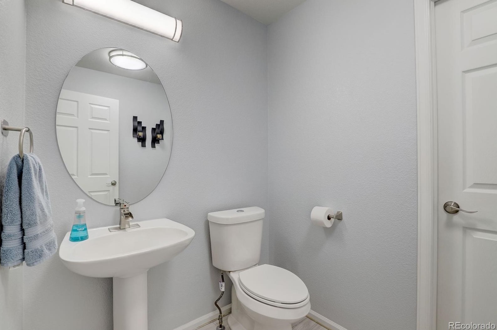 6134 Trailhead Rd, Littleton CO  80130-5329 exterior