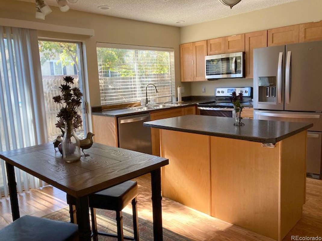 2678 Easter Ave, Littleton CO 80122-1385 exterior