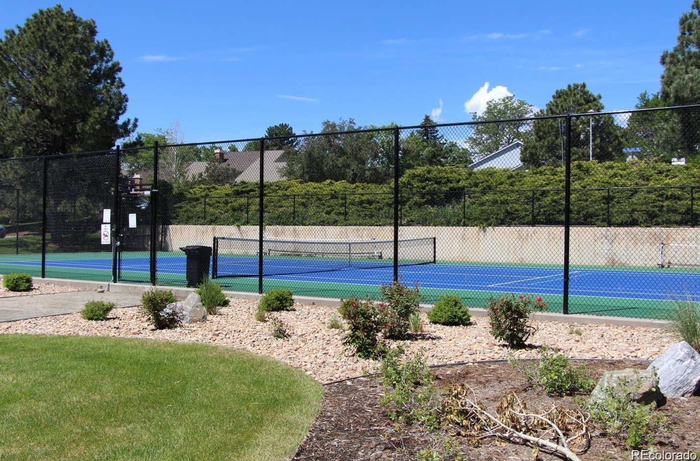 2678 Easter Ave, Littleton CO 80122-1385 exterior