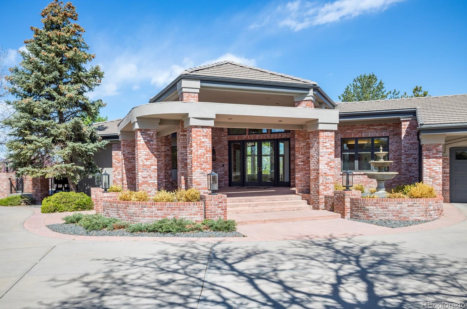 3801 Garden Ave, Littleton CO  80121-1804 exterior