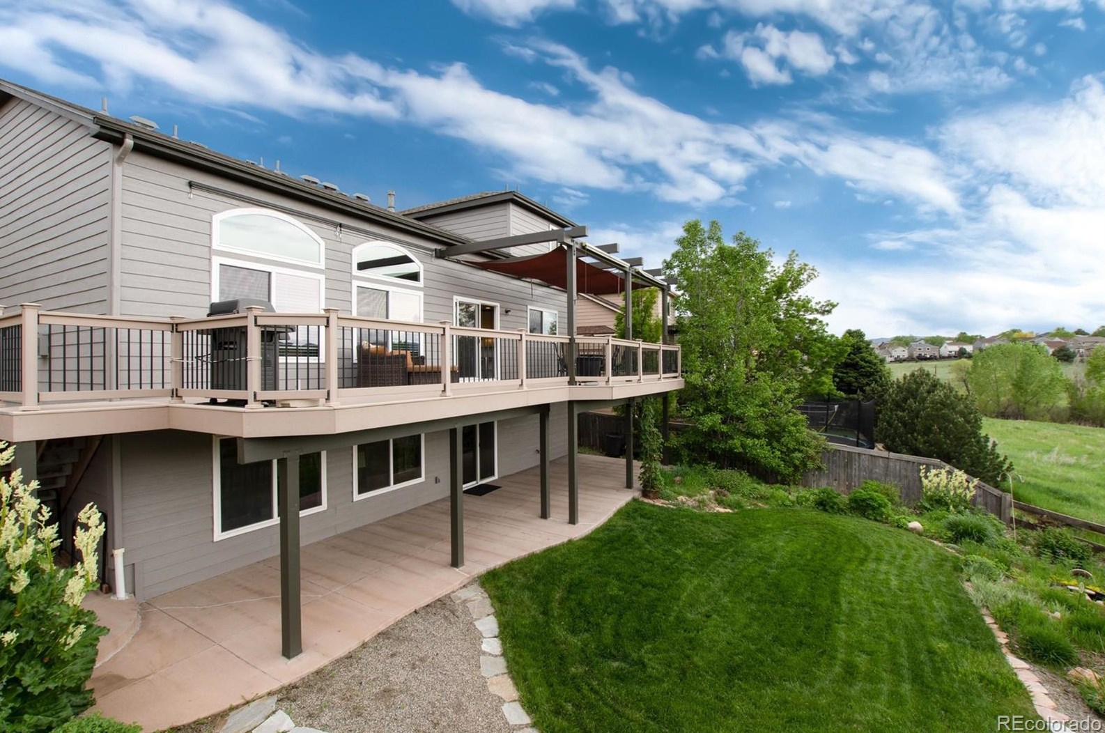 10054 Silver Maple Cir, Littleton CO 80129-5421 exterior