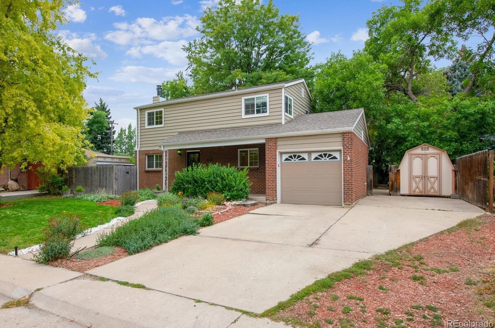 6033 Newcombe Ct, Arvada, CO 80004-4617