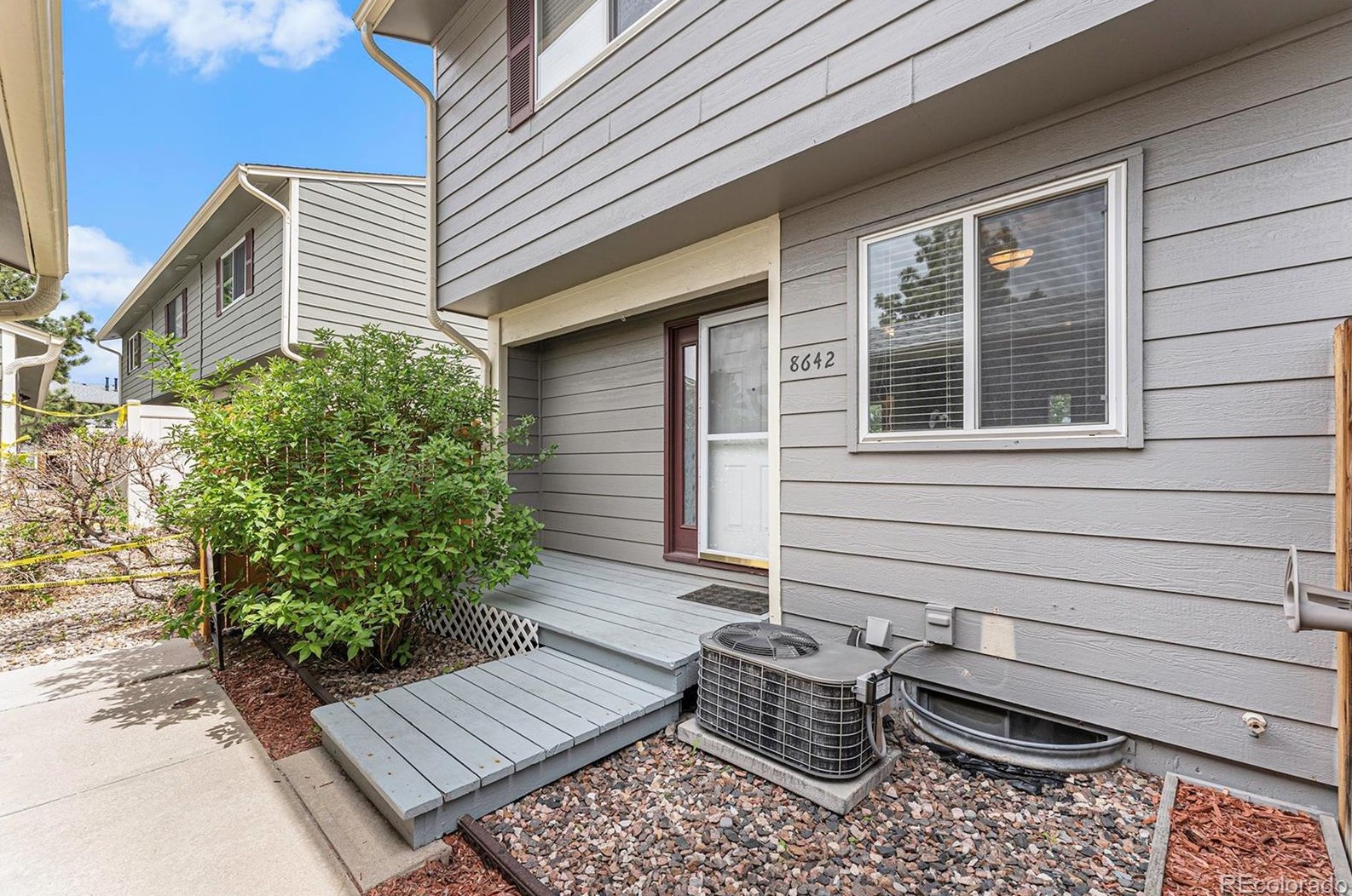 8642 Carr Loop, Arvada CO  80005-1572 exterior