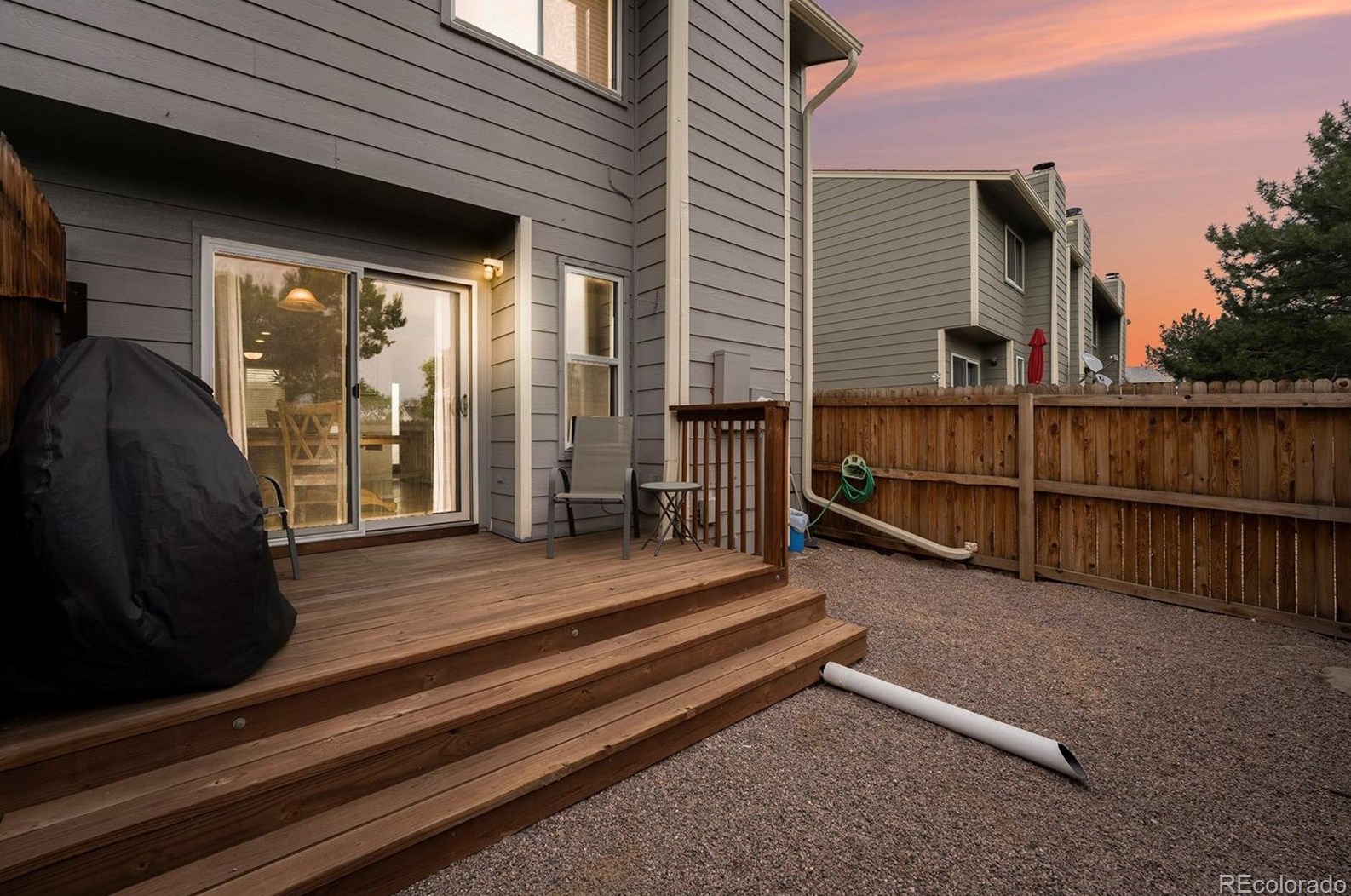 8642 Carr Loop, Arvada CO  80005-1572 exterior