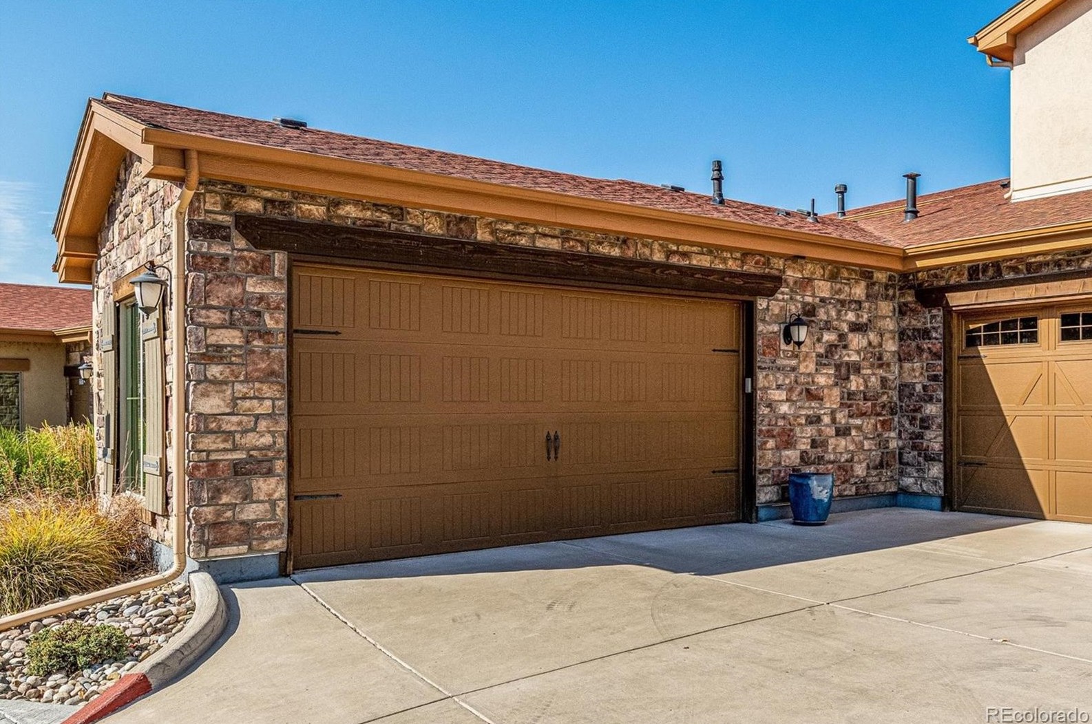 2261 Primo Rd, Littleton CO 80129-6562 exterior