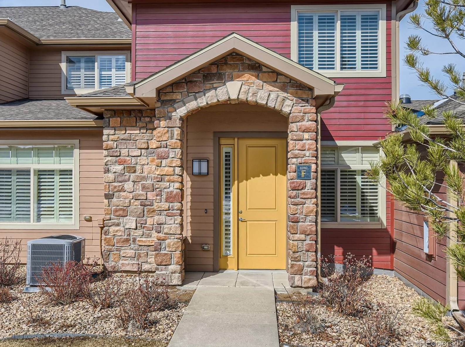 8590 Gold Peak Dr, Littleton, CO 80130-7135