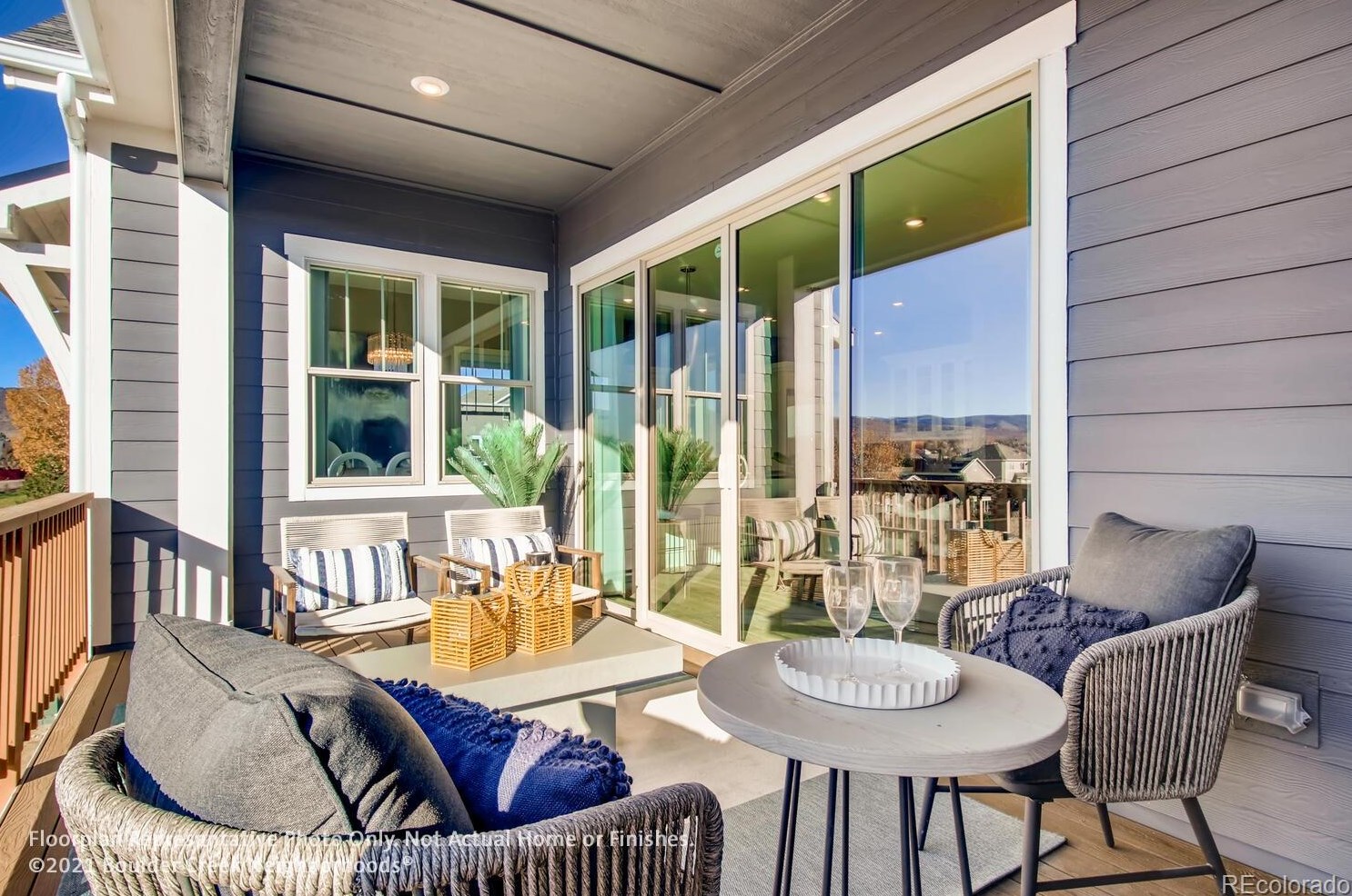 10352 Cooper Dr, Littleton CO 80127-4863 exterior