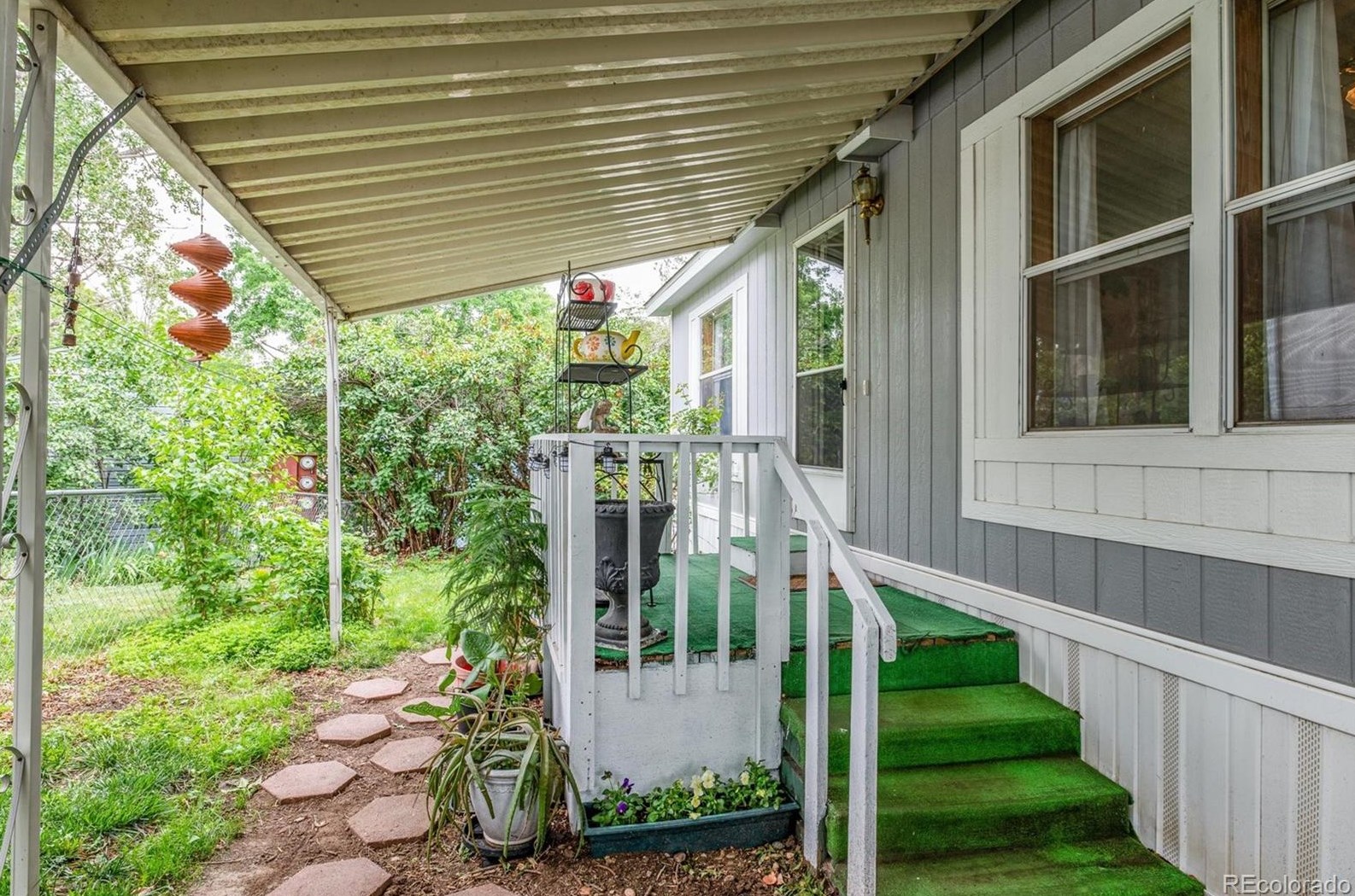 300 Skylark Cir, Lafayette, CO 80026