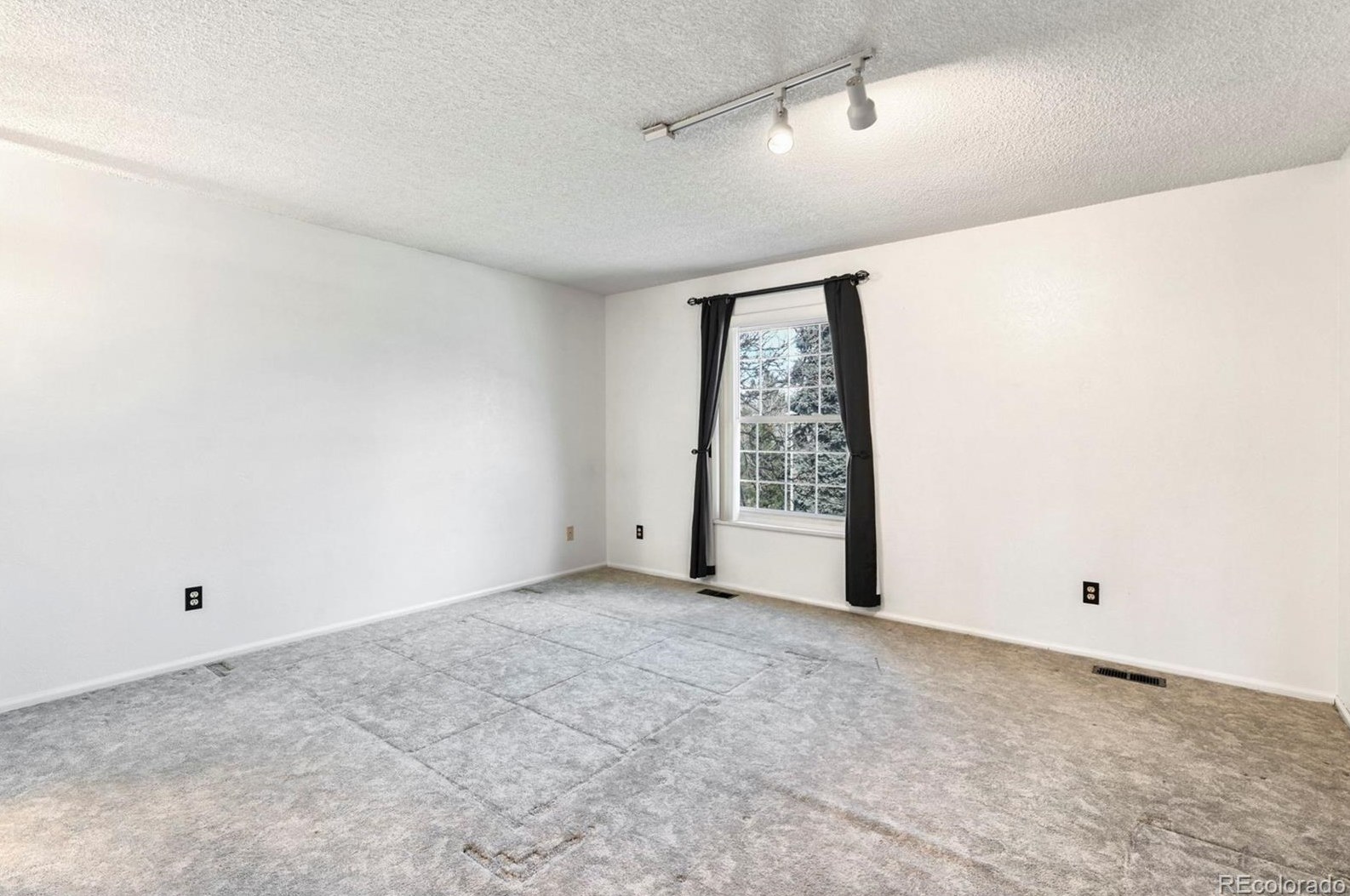 6833 Coors St, Arvada CO  80004-1152 exterior