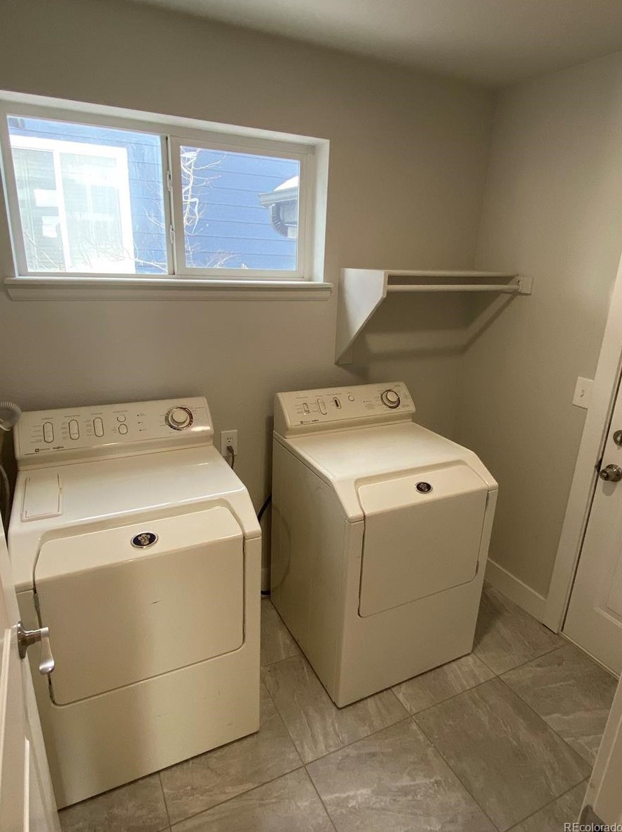 8752 Carr Way, Littleton CO  80128-6965 exterior