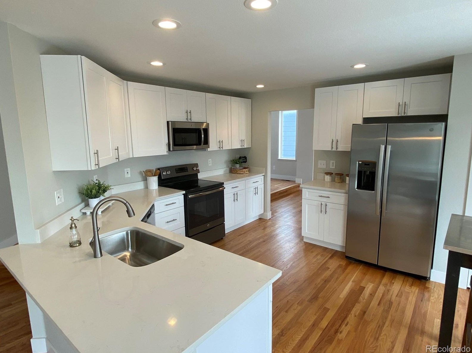 8752 Carr Way, Littleton CO  80128-6965 exterior