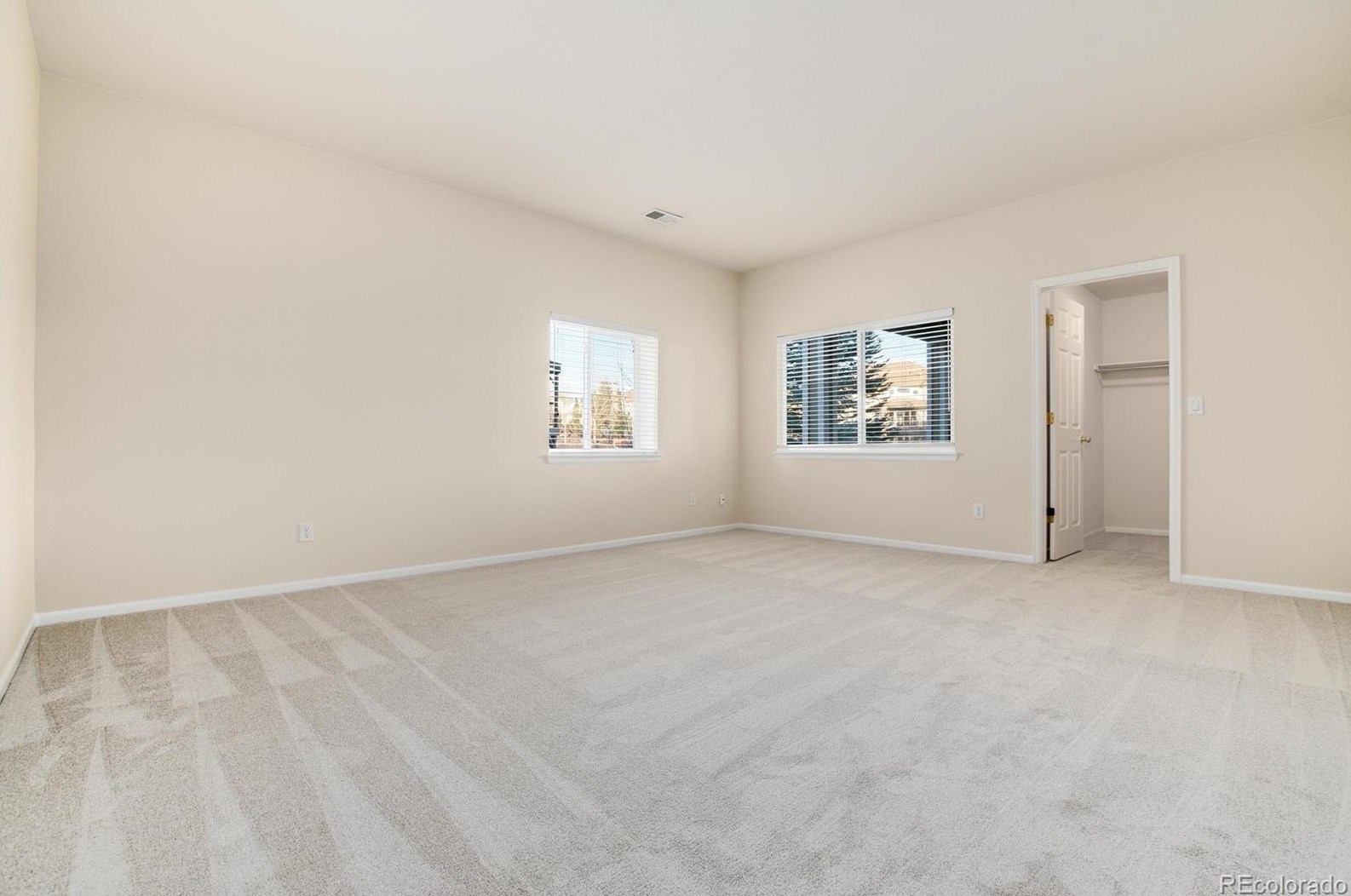 9618 Brook Hill Ln, Littleton CO 80124-5546 exterior