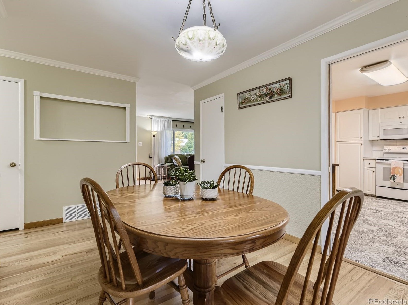 794 Longview Ave, Littleton CO 80120-3436 exterior