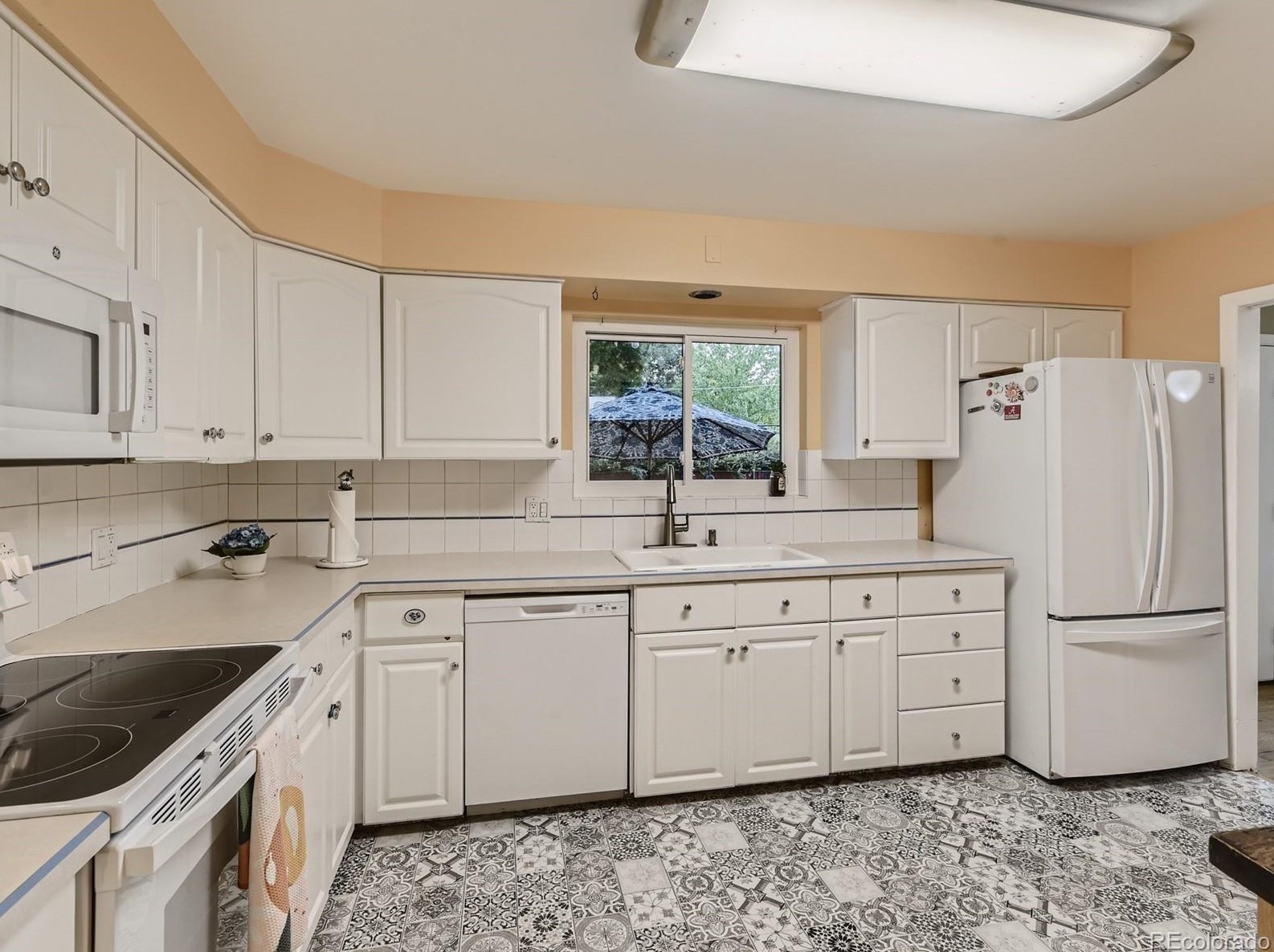 794 Longview Ave, Littleton CO 80120-3436 exterior