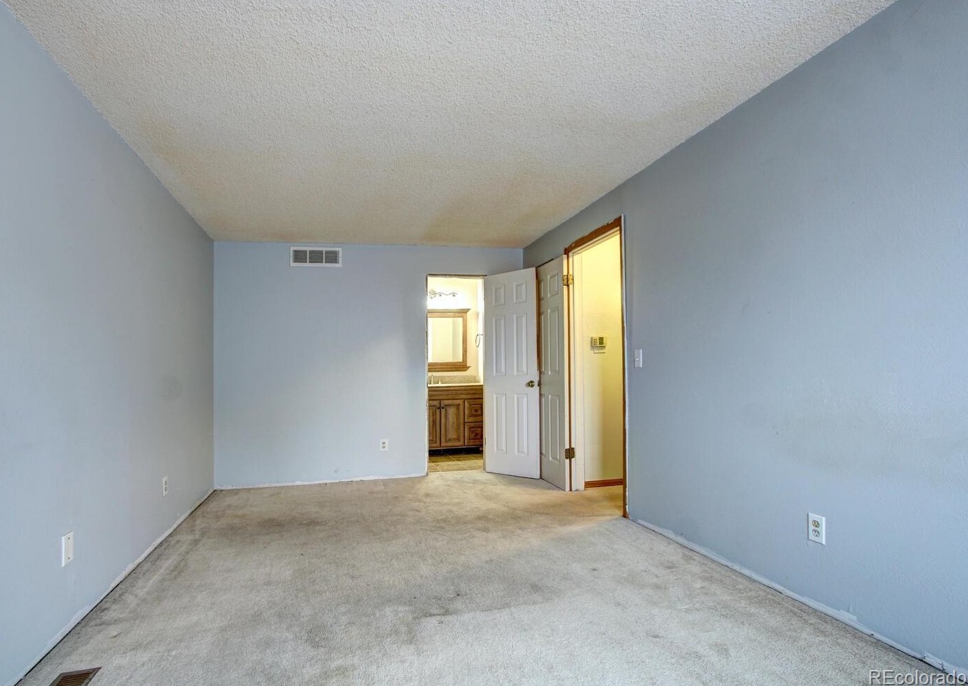 4991 Fld Way, Littleton CO 80127-8528 exterior