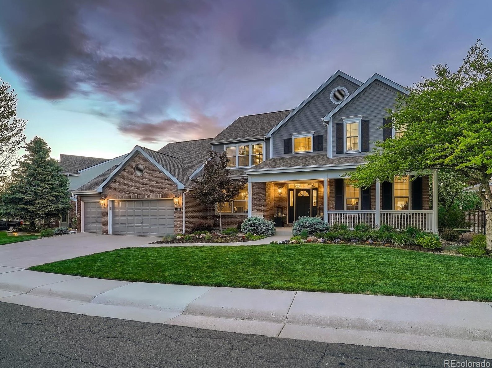 2251 Indian Paintbrush Cir, Littleton, CO 80129-5762