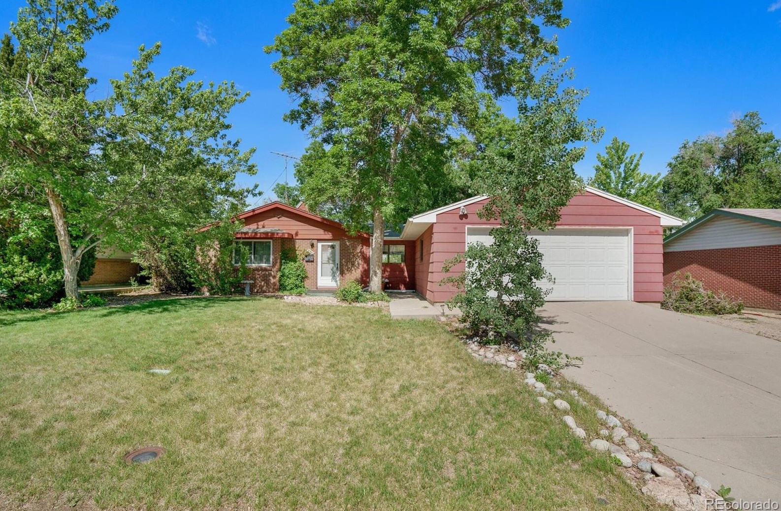 6395 Race Ct, Littleton, CO 80121-2624