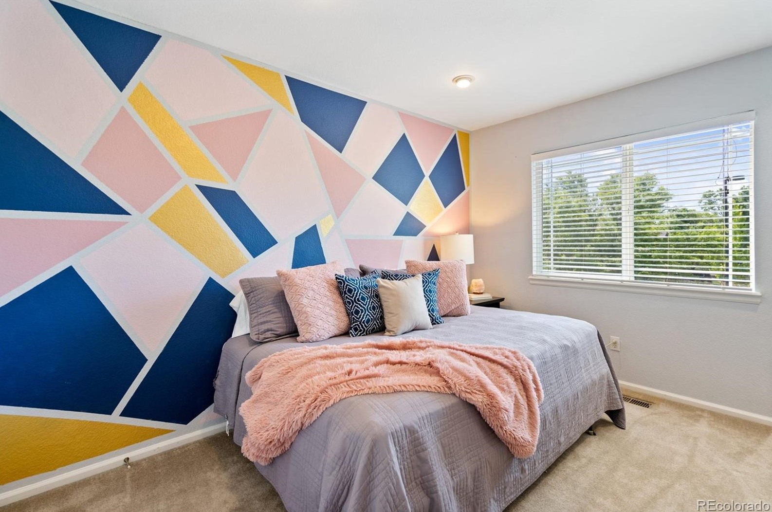 6645 Berry Ave, Littleton CO 80123-0820 exterior