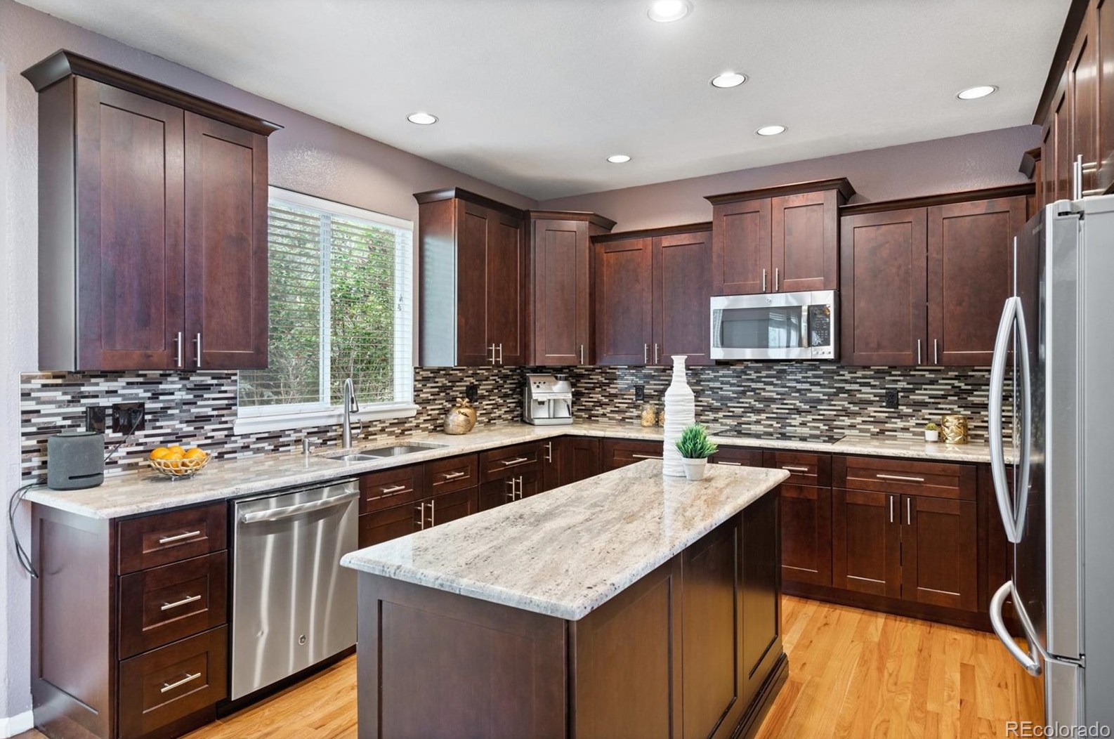 6645 Berry Ave, Littleton CO 80123-0820 exterior