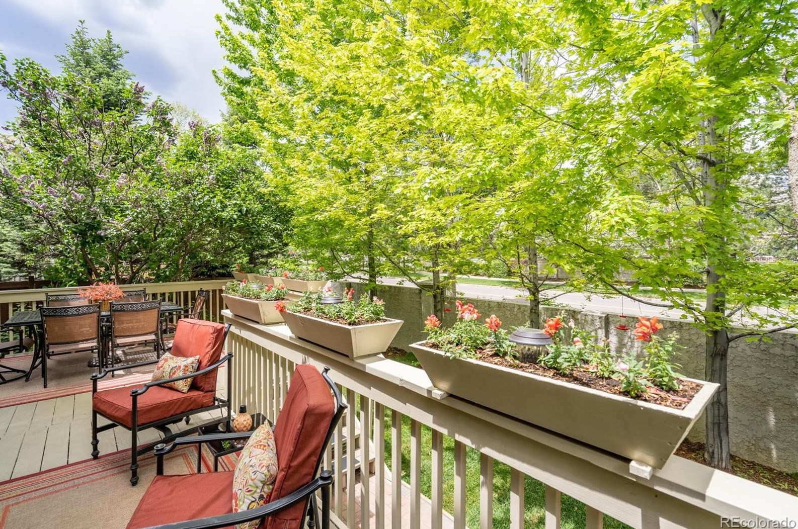 6645 Berry Ave, Littleton CO 80123-0820 exterior